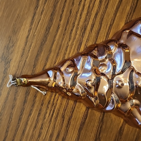 Vintage Christmas Tree Copper Mold - Picture 3 of 4